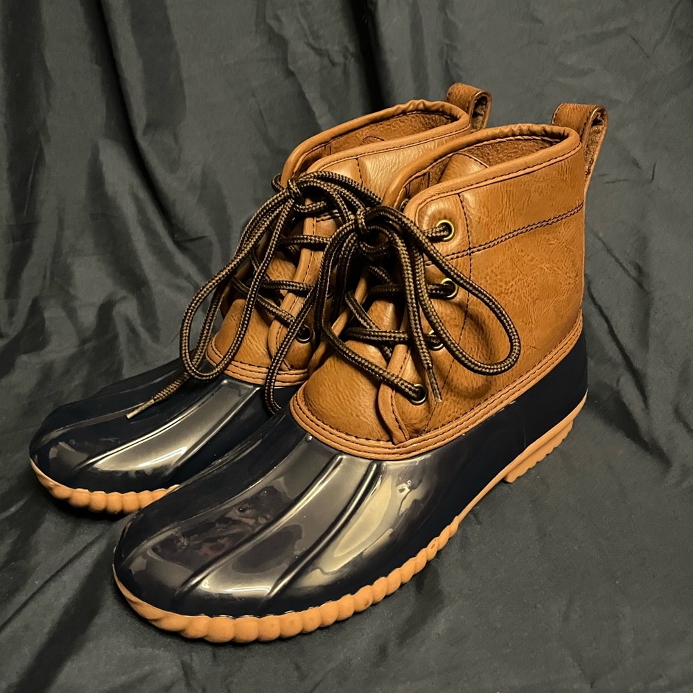 Capelli of New York Rain Boots